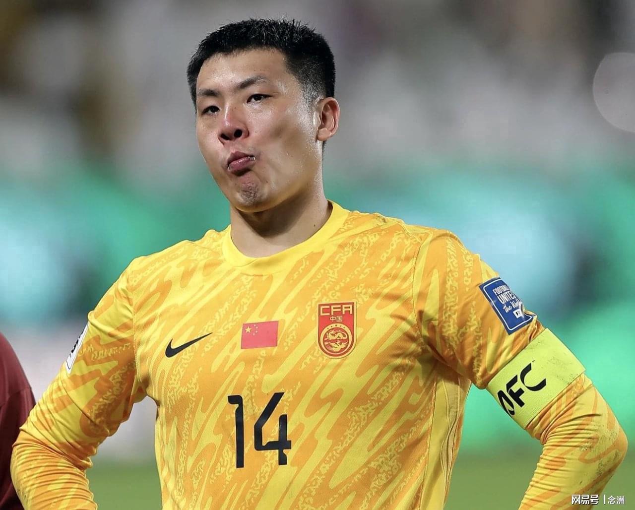 开云移动客户端-争议！王大雷侮辱人？怒怼网友：不是瞧不起你 能陪明白大姐吗？